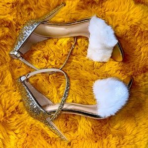 Gold Glittery ALDO FIOLA styled sandal with Faux Cream Fur